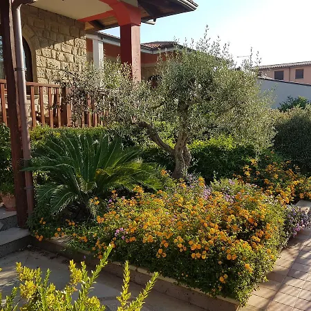 Sa Domu De Maria Bed & Breakfast *